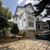 hot! 435M2 CÓ NGAY BÁN BIỆT THỰ LỚN CHỈ 21TY ĐƯỜNG TRIỆU VIỆT VƯƠNG, PHƯỜNG 4 ĐÀ LẠT