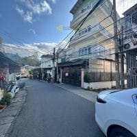 NHÀ PHỐ 2 MẶT TIỀN HẺM Ô TÔ LỚN GẦN HỒ XUÂN HƯƠNG ĐÀ LẠT