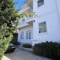 CHÍNH CHỦ BÁN VILLA 2 MẶT TIỀN KHU VIP LỮ GIA ĐƯỜNG Ô TÔ NÉ NHAU -ĐÀ LẠT