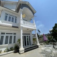 Hạ hơn 3 tỷ bán gấp villa Hùng Vương gần chuỗi khách sạn Hoàng Đế P9 Đà Lạt 214m2 chỉ 9.7 tỷ