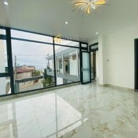 Chuyển hướng gia đình bán nhanh villa hiện đại mặt tiền Tô Vĩnh Diện P6 Đà Lạt 212.2m2 chỉ 13 tỷ TL