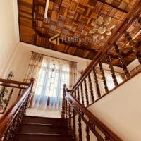 BÁN NHÀ VILLA SÂN VƯỜN MẶT TIỀN ĐƯỜNG HỒ XUÂN HƯƠNG 31 TỶ