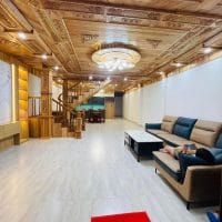 Nhà đẹp đường ô tô thông bằng phẳng, ra chợ Đêm chỉ hơn 1km