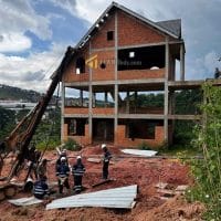 ĐẤT RỘNG SẴN NHÀ THÔ VIEW THÔNG GẦN VILLA NGHỆ SĨ TRƯỜNG GIANG ĐƯỜNG MĂNG LIN PHƯỜNG 7 ĐÀ LẠT