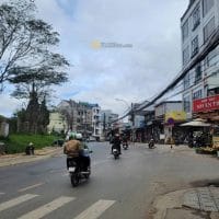 NHÀ MẶT TIỀN KINH DOANH CHỈ HƠN 5 TỶ NGAY CHỢ BÙI THỊ XUÂN, P2, ĐÀ LẠT