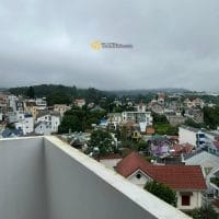 NHÀ ĐẸP 5 TẦNG MỚI XÂY CÓ GA RA Ô TÔ NGAY GẦN BỆNH VIỆN TỈNH ĐƯỜNG MAI HẮC ĐẾ P6 ĐÀ LẠT