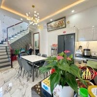 CẦN BÁN GẤP HOMSTAY XINH XINH Ô TÔ TRONG SÂN ĐƯỜNG TRỊNH HOÀI ĐỨC ĐÀ LẠT