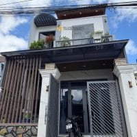 NHÀ ĐẸP MỚI XÂY ĐƯỜNG NHỰA Ô TÔ THÔNG – P.XUÂN HƯƠNG, ĐÀ LẠT