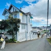 RẺ CĂN VILLA 2 MẶT TIỀN GẦN TRƯỜNG ĐẠI HỌC ĐƯỜNG VẠN HẠNH PHƯỜNG 8 ĐÀ LẠT