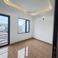 5,8 TỶ NHÀ PHỐ 3 TẦNG GẦN HỒ XUÂN HƯƠNG ĐƯỜNG YERSIN PHƯỜNG 9 ĐÀ LẠT