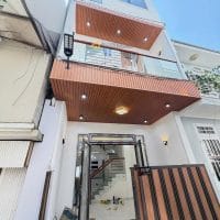 5,8 TỶ NHÀ PHỐ 3 TẦNG GẦN HỒ XUÂN HƯƠNG ĐƯỜNG YERSIN PHƯỜNG 9 ĐÀ LẠT