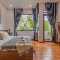 HẠ! HOMESTAY 4 TẦNG  GẦN CHỢ LỚN NGÔ QUYỀN Ô TÔ TẬN NƠI ĐƯỜNG NGÔ QUYỀN ĐÀ LẠT