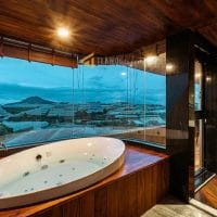 VILLA ĐẸP ĐƯỜNG Ô TÔ LỚN CÓ VIEW THOÁNG GẦN TRƯỜNG HỌC NAM HỒ PHƯỜNG 11 ĐÀ LẠT